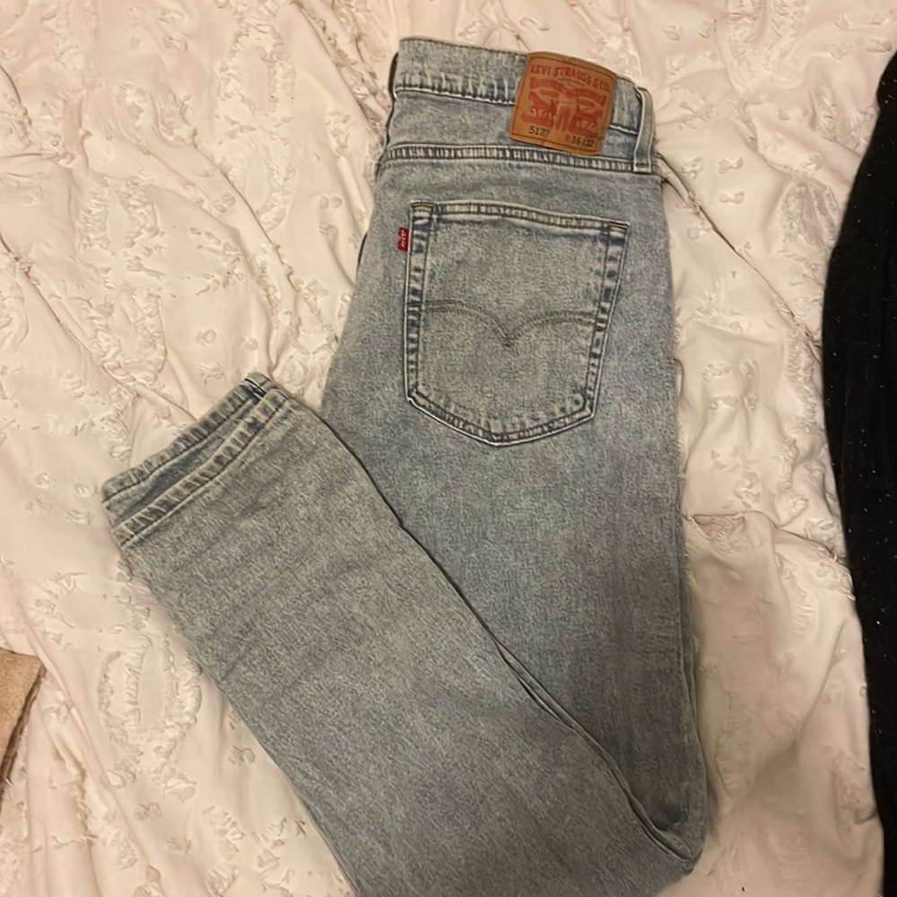 Vintage Slim Fit Levi’s